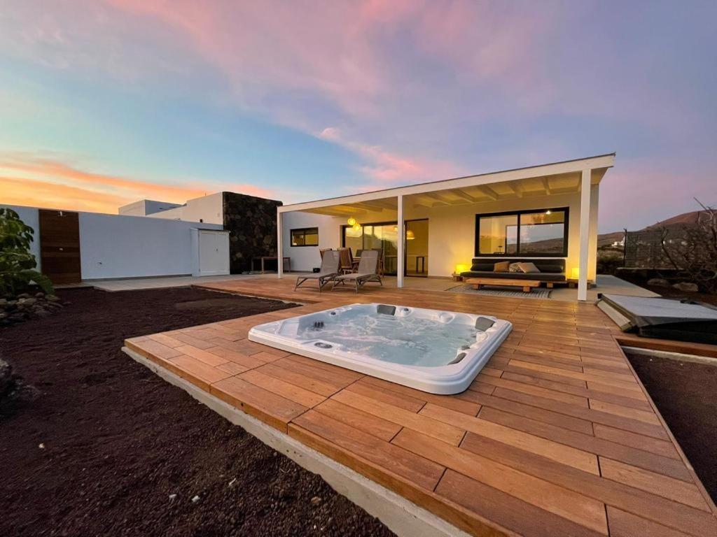 North Shore Villas Lajares, Manalari, Private Jacuzzi Eksteriør bilde